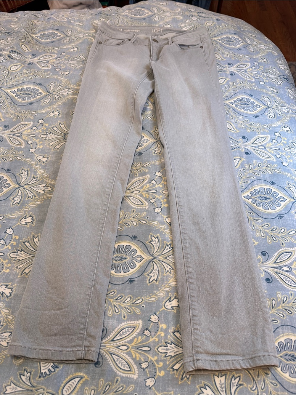 LOFT Men’s Light Gray Bootcut Jeans